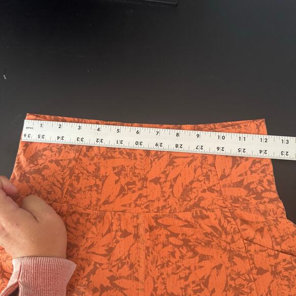 REI Co-Op Athletic Shorts Womens Med Orange Mid Thigh Yoga Stretch Work Out - Picture 6 of 9